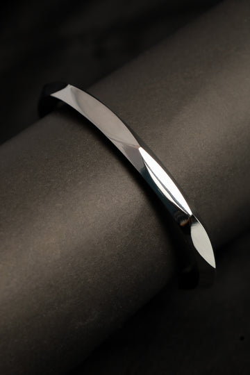 The Pointed Silver Cuff