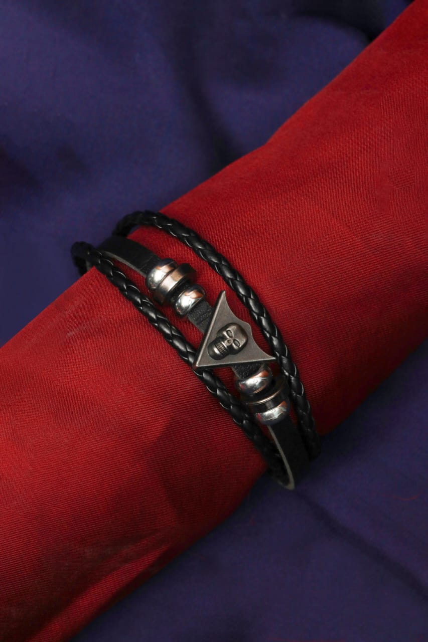 The Skull & Braided Leather Bracelet